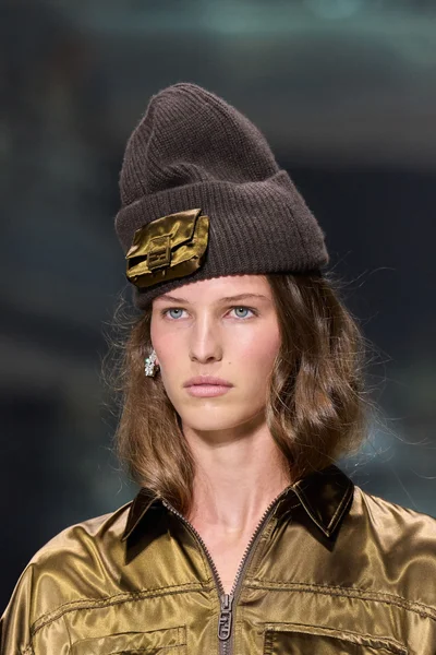 Look 55